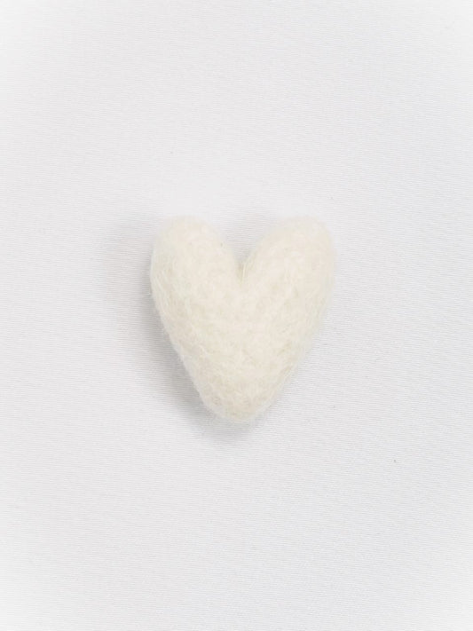 Felted wool mini heart - white